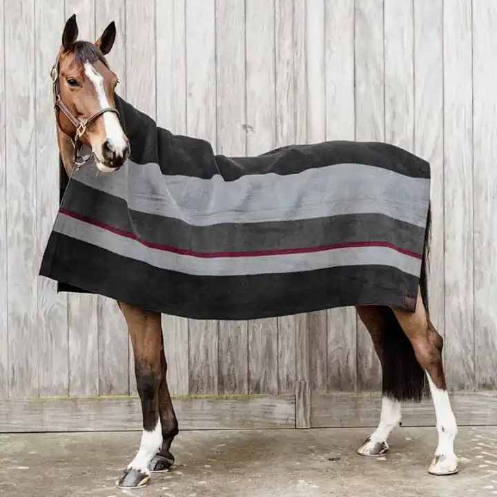 Extra bra pris | Fleecefilt Heavy Square Stripes Svart